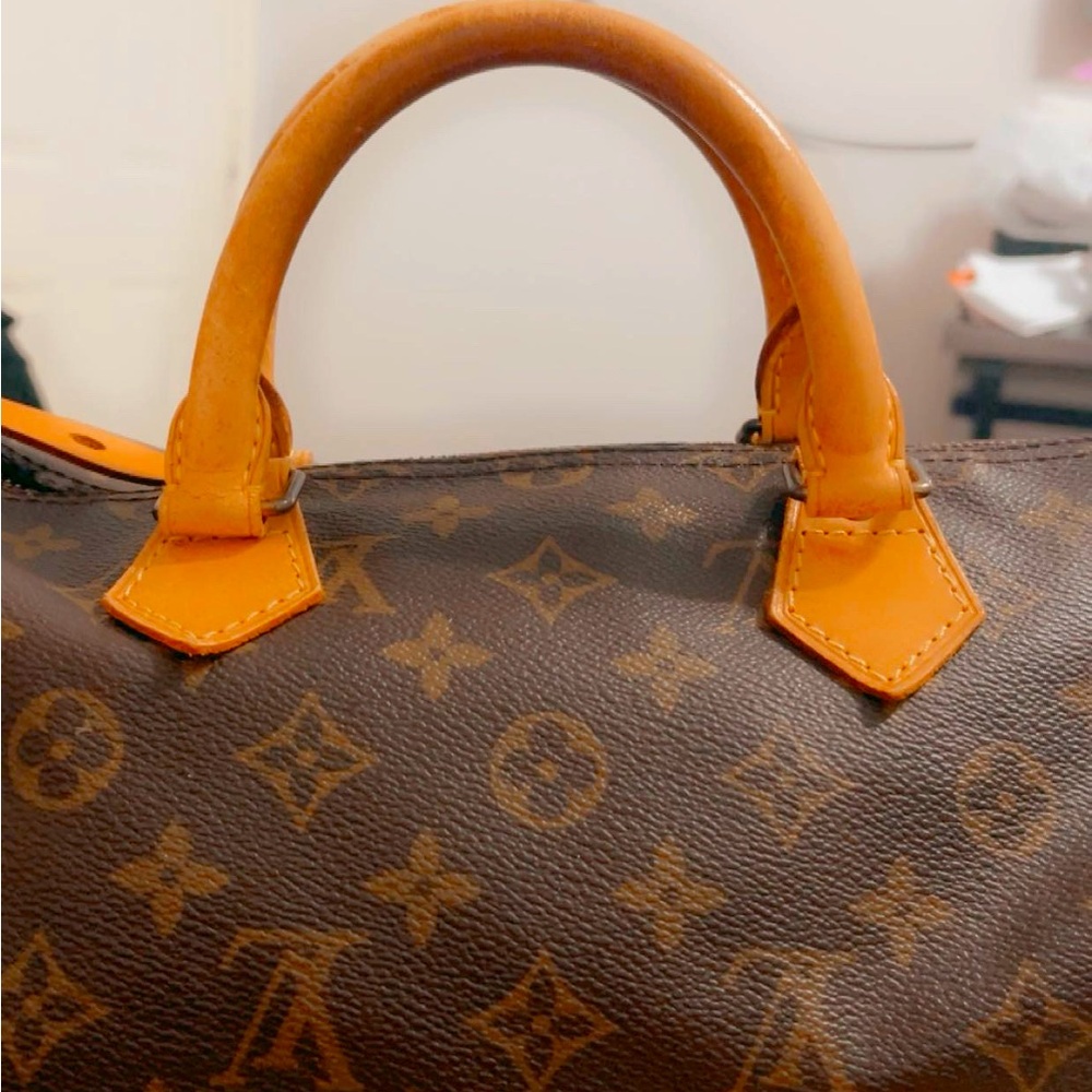 Louis Vuitton 
Speedy 35 - Picture 5 of 9